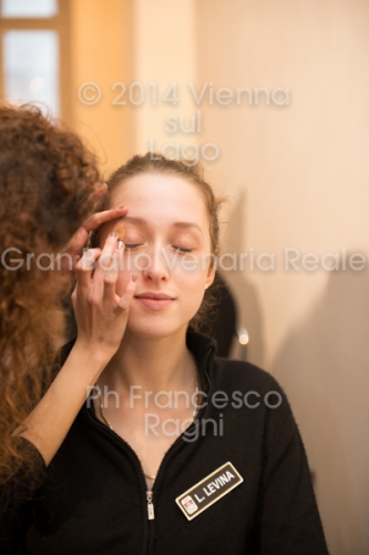 Acconciature e trucco0056